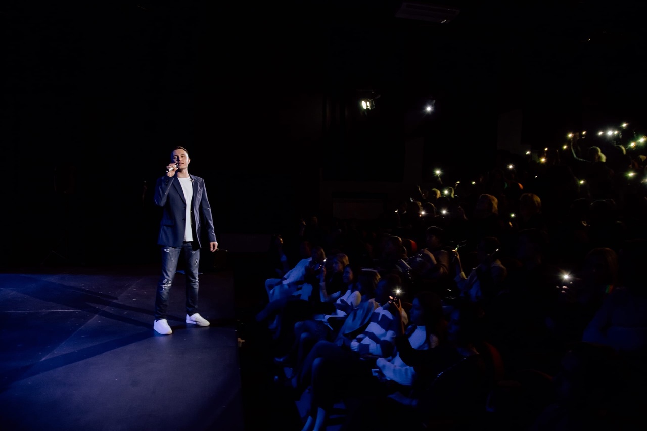 Артист из Первоуральска перевоплотился в Андрея Губина