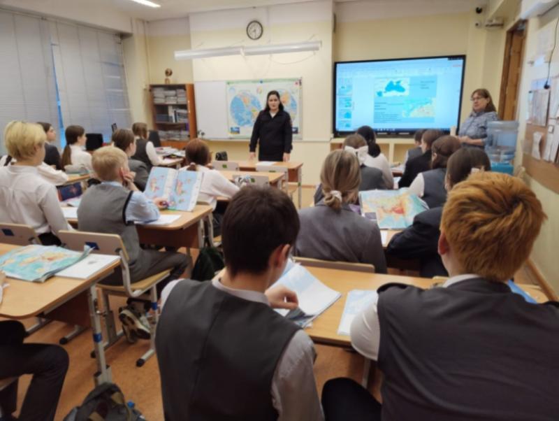 В первоуральских школах прошли беседы «Нет ненависти и вражде» | Полицейские Первоуральска рассказали школьникам об опасности экстремизма