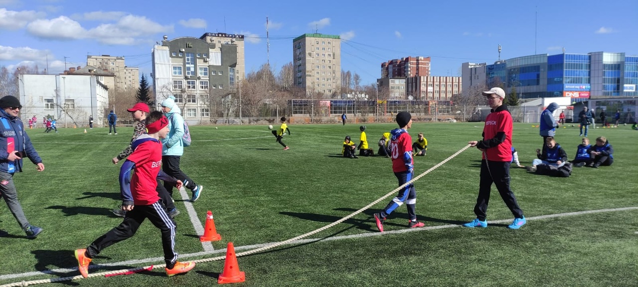 В Первоуральске спорт объединил воспитанников детских клубов В Первоуральске спорт объединил воспитанников детских клубов