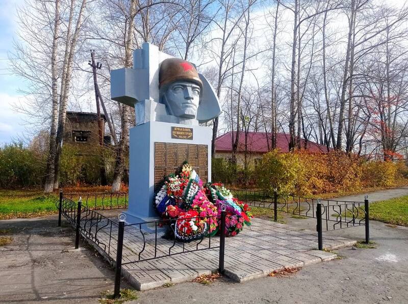 К 80-летию Победы в Первоуральске отремонтировали 16 памятников | В Первоуральске провели работы по ремонту памятников участникам ВОВ К 80-летию Победы в Первоуральске отремонтировали 16 памятников | В Первоуральске провели работы по ремонту памятников участникам ВОВ