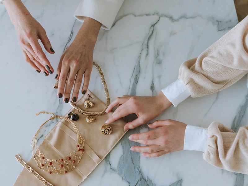 Контрабанда золота из России выросла в 2,5 раза за год | За год контрабандисты пытались вывести из России золота на 11,2 млн