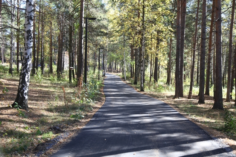 Асфальтирование пешеходной зоны началось в первоуральском Парке новой культуры | В Первоуральске стартовали работы по благоустройству парка Асфальтирование пешеходной зоны началось в первоуральском Парке новой культуры | В Первоуральске стартовали работы по благоустройству парка