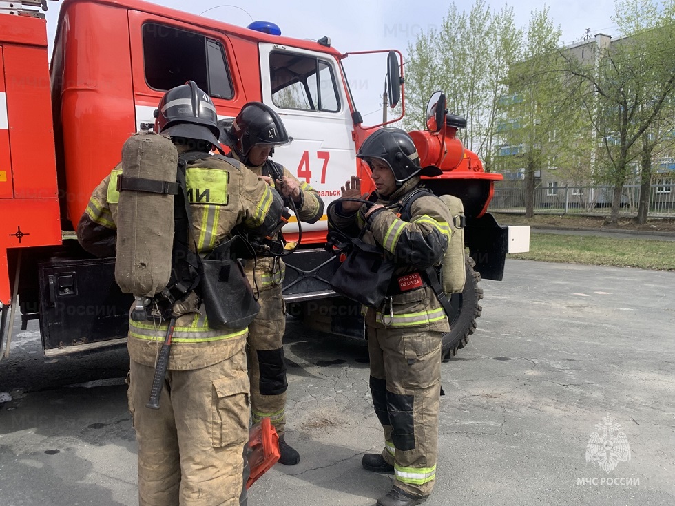 В Первоуральске эвакуировали учащихся школы