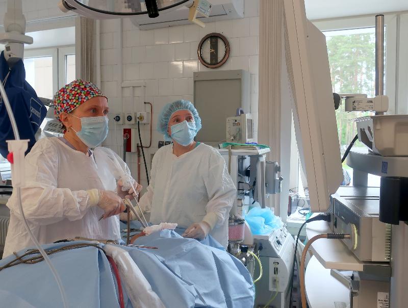 В Свердловской области врачи провели уникальную операцию по удалению редкой опухоли носа   | Свердловские врачи спасли пациентку с редкой опухолью 