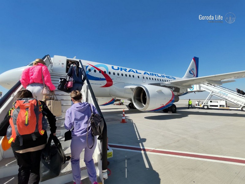 Первоуральский суд обязал «Интурист» компенсировать туристам расходы из-за неверного времени вылета | Суд взыскал с туроператора деньги с туристов за пропущенный рейс на Шри-Ланку