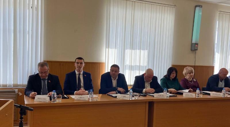 Отремонтируют дома и построят корт: в Думе Первоуральска обсудили распределение бюджета | В Первоуральске выделят два миллиона рублей на ремонт участковых пунктов полиции Отремонтируют дома и построят корт: в Думе Первоуральска обсудили распределение бюджета | В Первоуральске выделят два миллиона рублей на ремонт участковых пунктов полиции