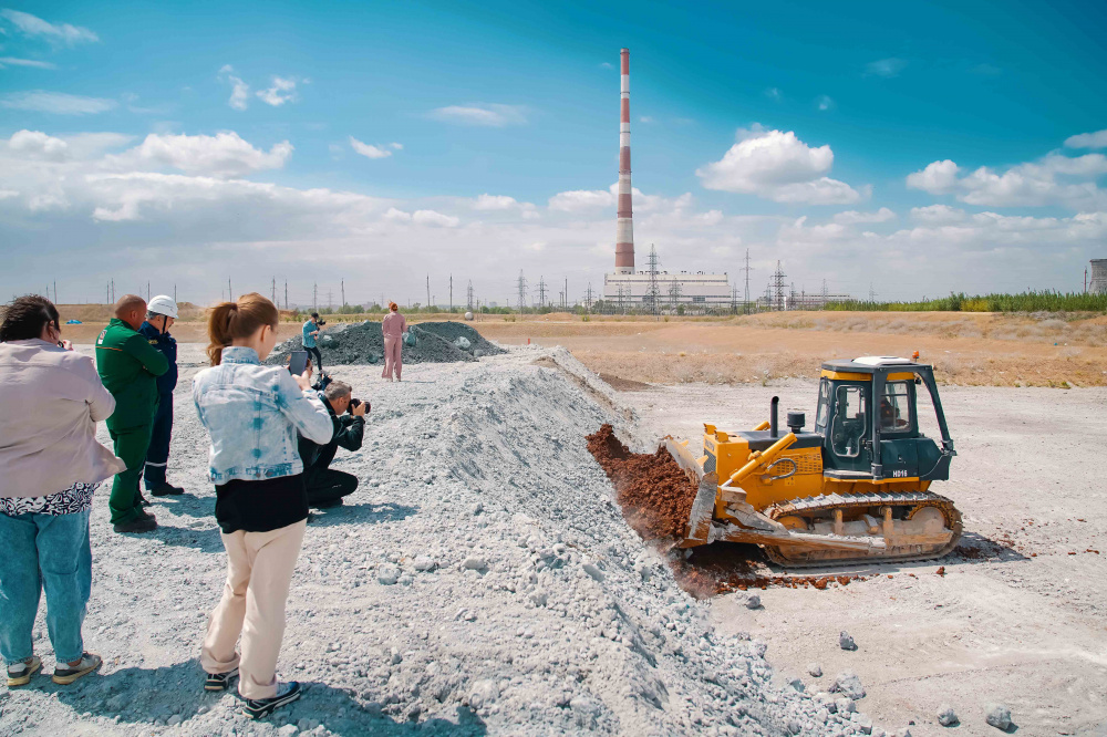 Первоуральский новотрубный завод показал, каким будет полигон промышленных отходов | На Урале ПНТЗ рассказал журналистам, каким будет новый полигон промышленных отходов 