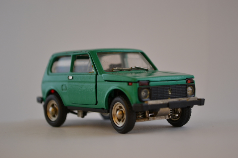 Свердловчанин украл колеса на полмиллиона рублей