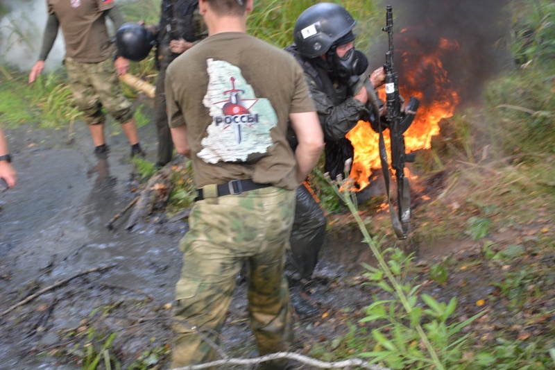 Восемь фсиновцев заслужили право носить Черные береты | В Первоуральске прошли испытания для спецназа