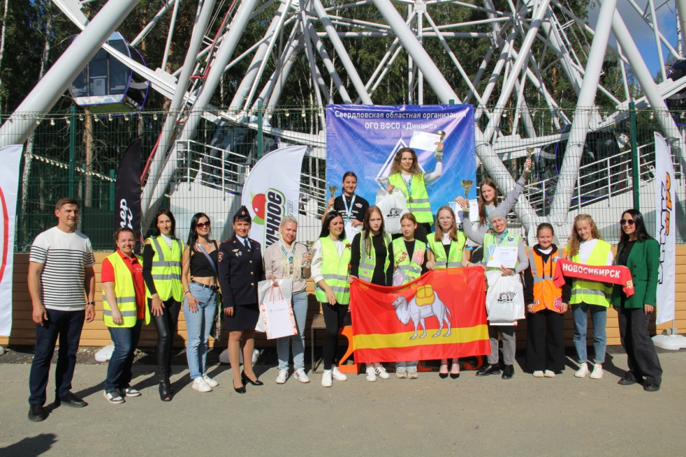 Первоуралочка стала абсолютной победительницей в номинации «Любители» в автосоревнованиях | На Урале прошли региональные соревнования по автомногоборью