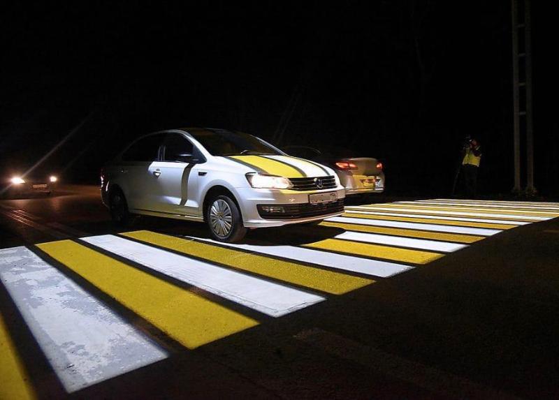 Свердловские дорожники сделали безопасными 576 пешеходных переходов | В Свердловской области подвели итоги шести лет реализации нацпроекта «Безопасные дороги» Свердловские дорожники сделали безопасными 576 пешеходных переходов | В Свердловской области подвели итоги шести лет реализации нацпроекта «Безопасные дороги»