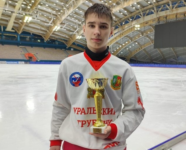Хоккеист из Первоуральска Даниил Янчиков попал в состав юношеской сборной России   | Первоуральский хоккеист попал в сборную России  