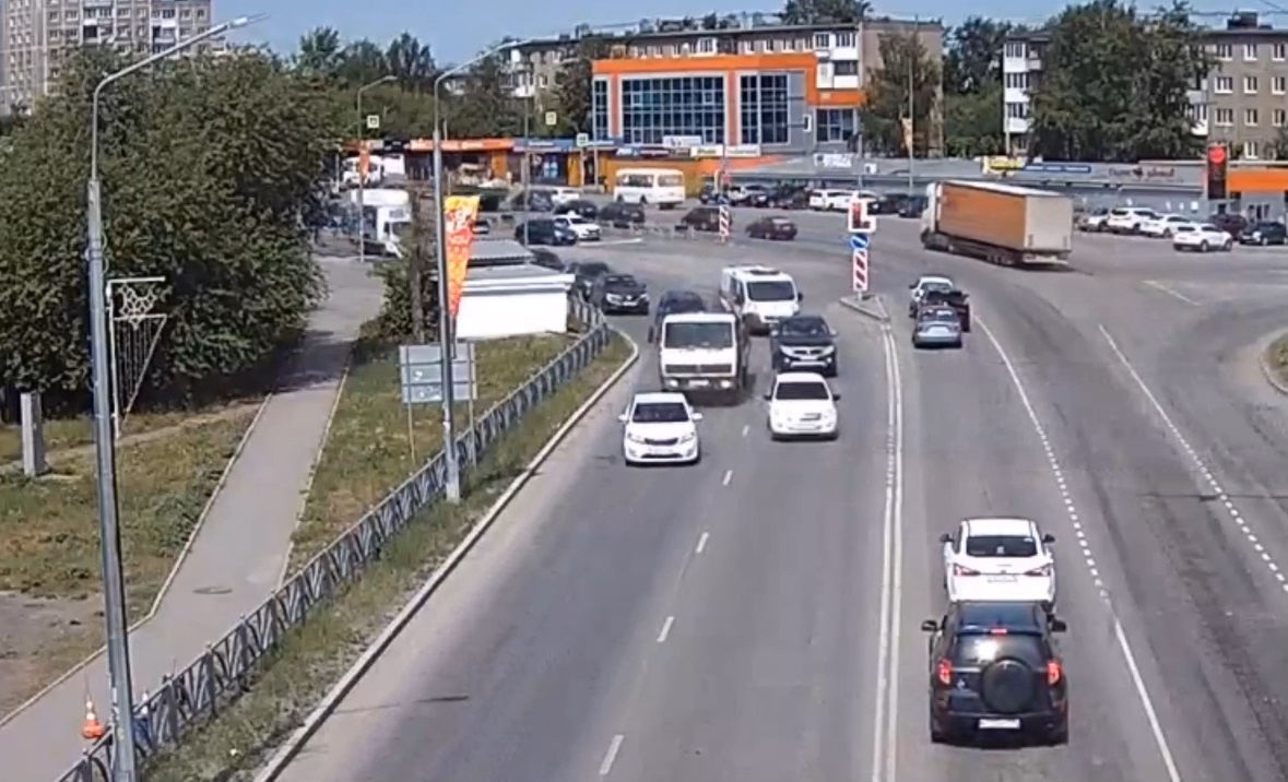 В Первоуральске на рынке произошла дорожная авария