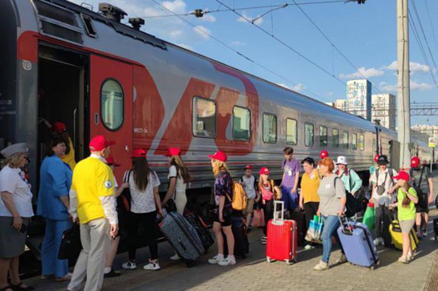 48 детей из Первоуральска отдыхают на Чёрном море