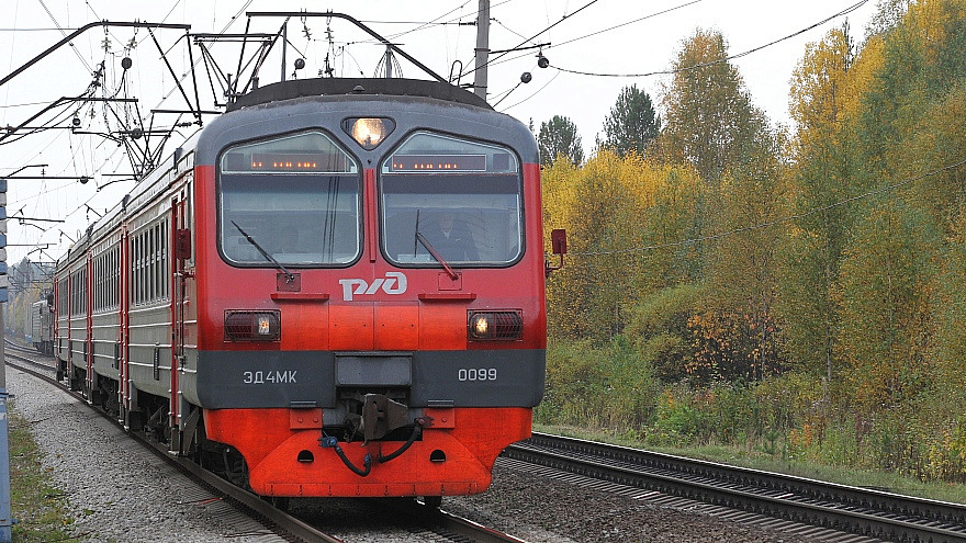 Через Первоуральск пустят дополнительные электрички Через Первоуральск пустят дополнительные электрички