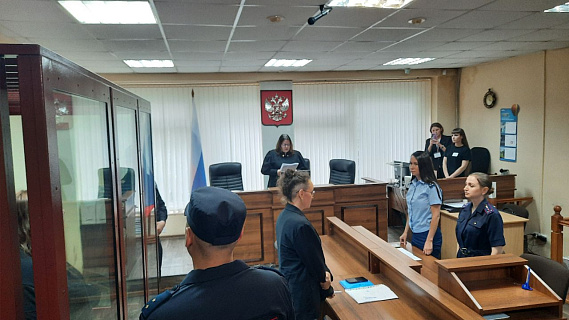 Эксперты не смогли установить причину смерти Далера Бобиева, в убийстве которого обвиняют опекуншу 