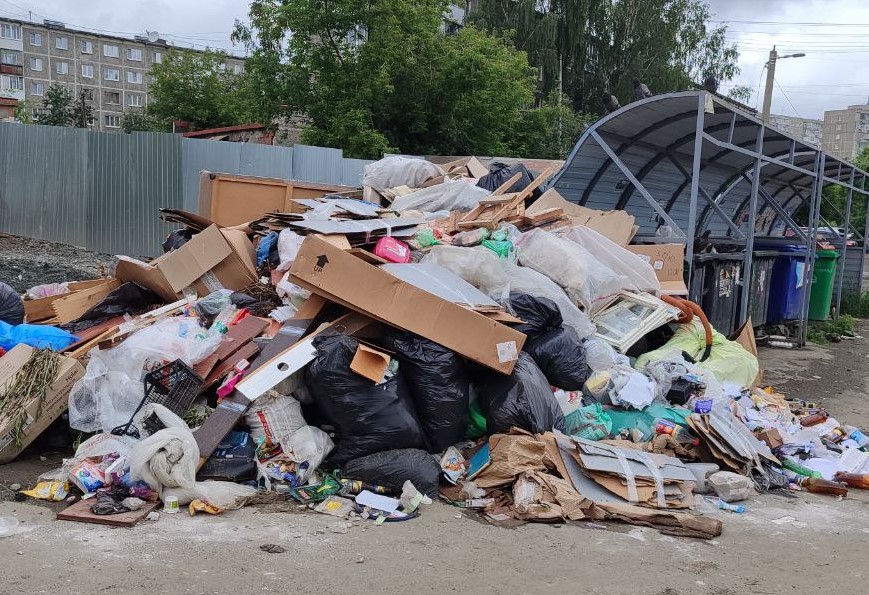 Депутаты Первоуральска выступили против повышения тарифов на вывоз мусора | Уральские депутаты взбунтовались против повышения тарифов на вывоз мусора Депутаты Первоуральска выступили против повышения тарифов на вывоз мусора | Уральские депутаты взбунтовались против повышения тарифов на вывоз мусора