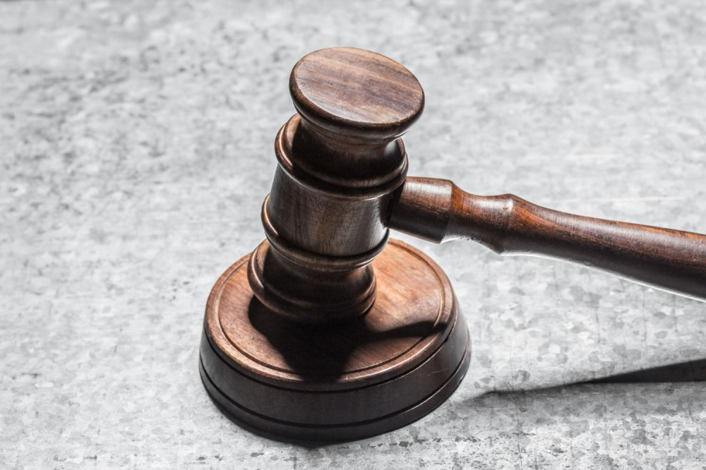 Конфискация отменена: как один суд решил судьбу квартиры с драматичным поворотом | Апелляционный суд Свердловской области отменил конфискацию квартиры в Алапаевске