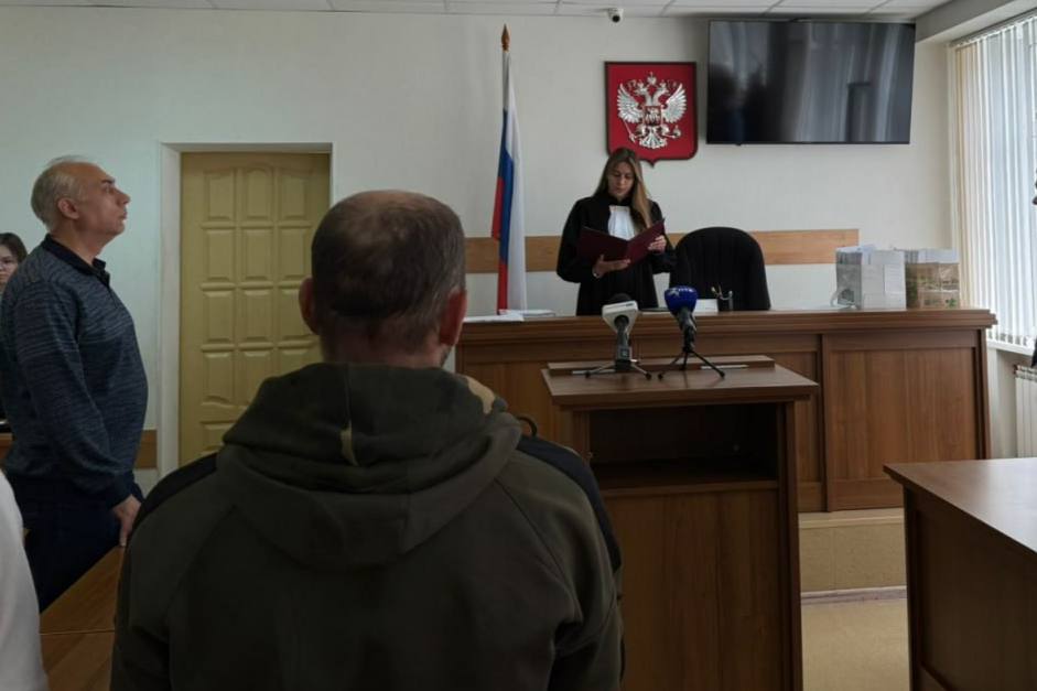 В Первоуральске мужчину осудили за информацию о ложном минировании, которую тот придумал будучи нетрезвым | На Урале в суде рассмотрели уголовное дело о ложном минировании  