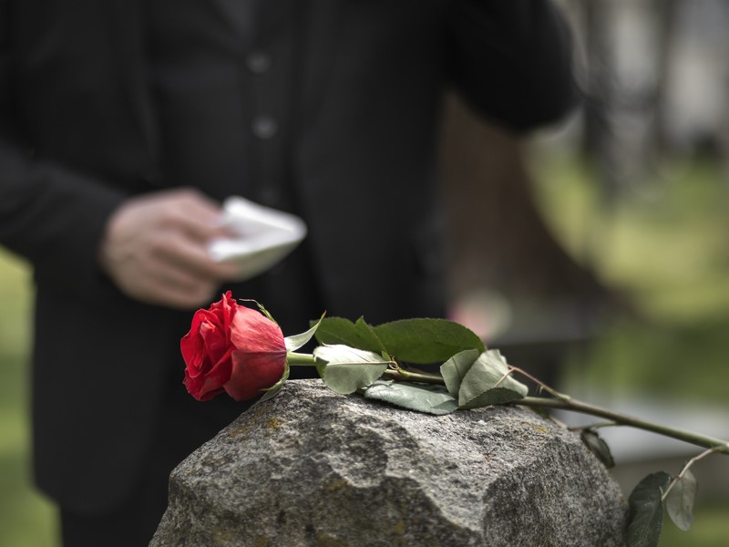 Повторила печальную судьбу: жительница Первоуральска, погибшая в пожаре, так же потеряла брата | Брат погибшей в пожаре свердловчанки скончался из-за такой же трагедии Повторила печальную судьбу: жительница Первоуральска, погибшая в пожаре, так же потеряла брата | Брат погибшей в пожаре свердловчанки скончался из-за такой же трагедии