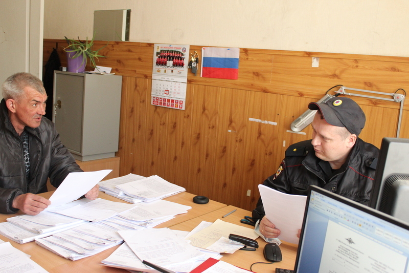 Первоуралец с травмами средней тяжести попал в больницу после нападения | Незнакомец нанес жителю Первоуральска травмы, после чего тот попал в больницу