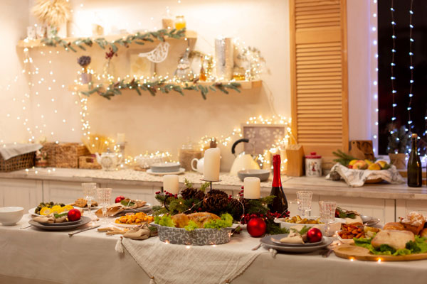 Новогодний стол без излишеств: советы ведущего диетолога для здорового празднования