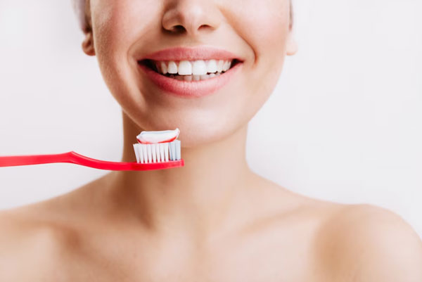 Рекомендации стоматолога по выбору пасты для здоровых зубов | Стоматолог дал советы по правильному выбору зубной пасты