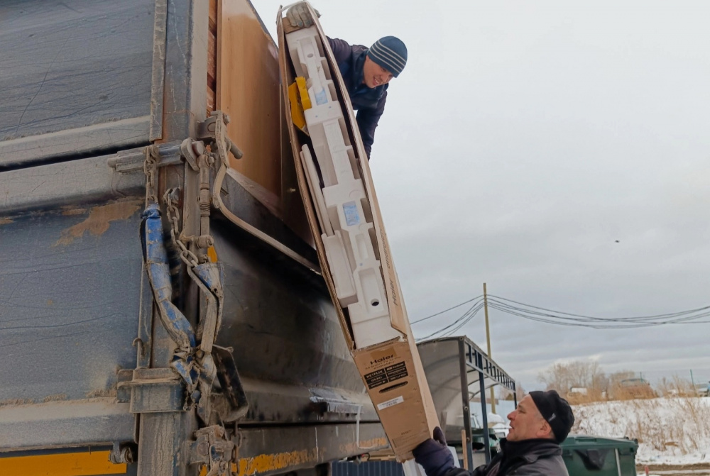 Первоуральск лидирует по количеству площадок с отсеками для крупногабаритных отходов | В Свердловской области появилось более тысячи площадок для крупногабаритных отходов