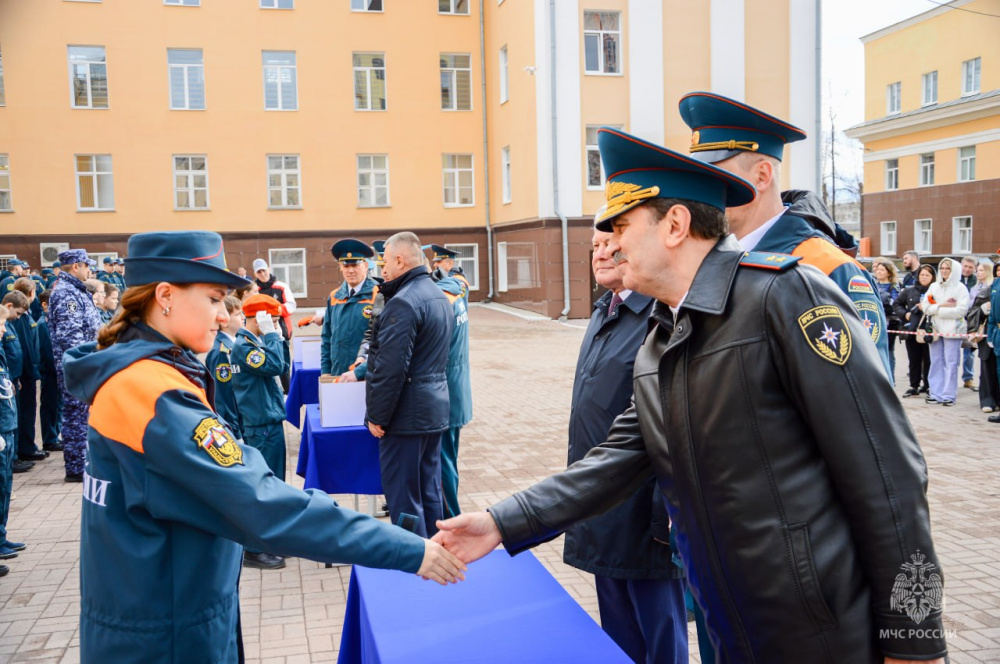 Уральский институт ГПС МЧС России отметил 95-летие | Уральский институт ГПС МЧС России отметил 95-летие