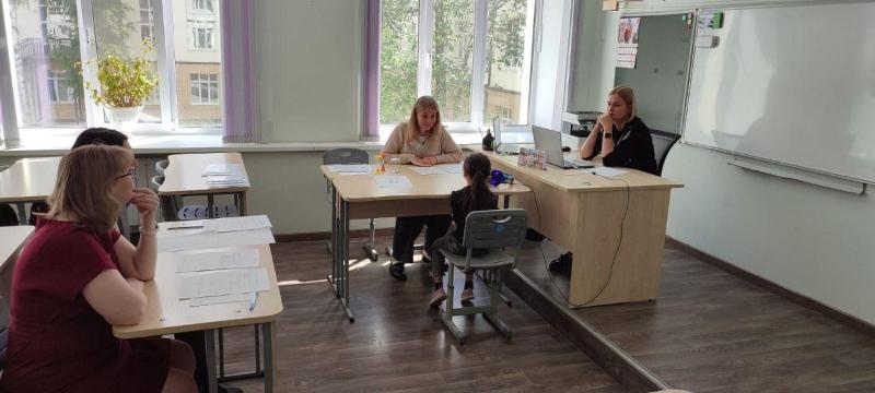 На Урале школьников-иностранцев начали тестировать на знание русского языка   | В Свердловской области стартовало тестирование школьников-мигрантов  