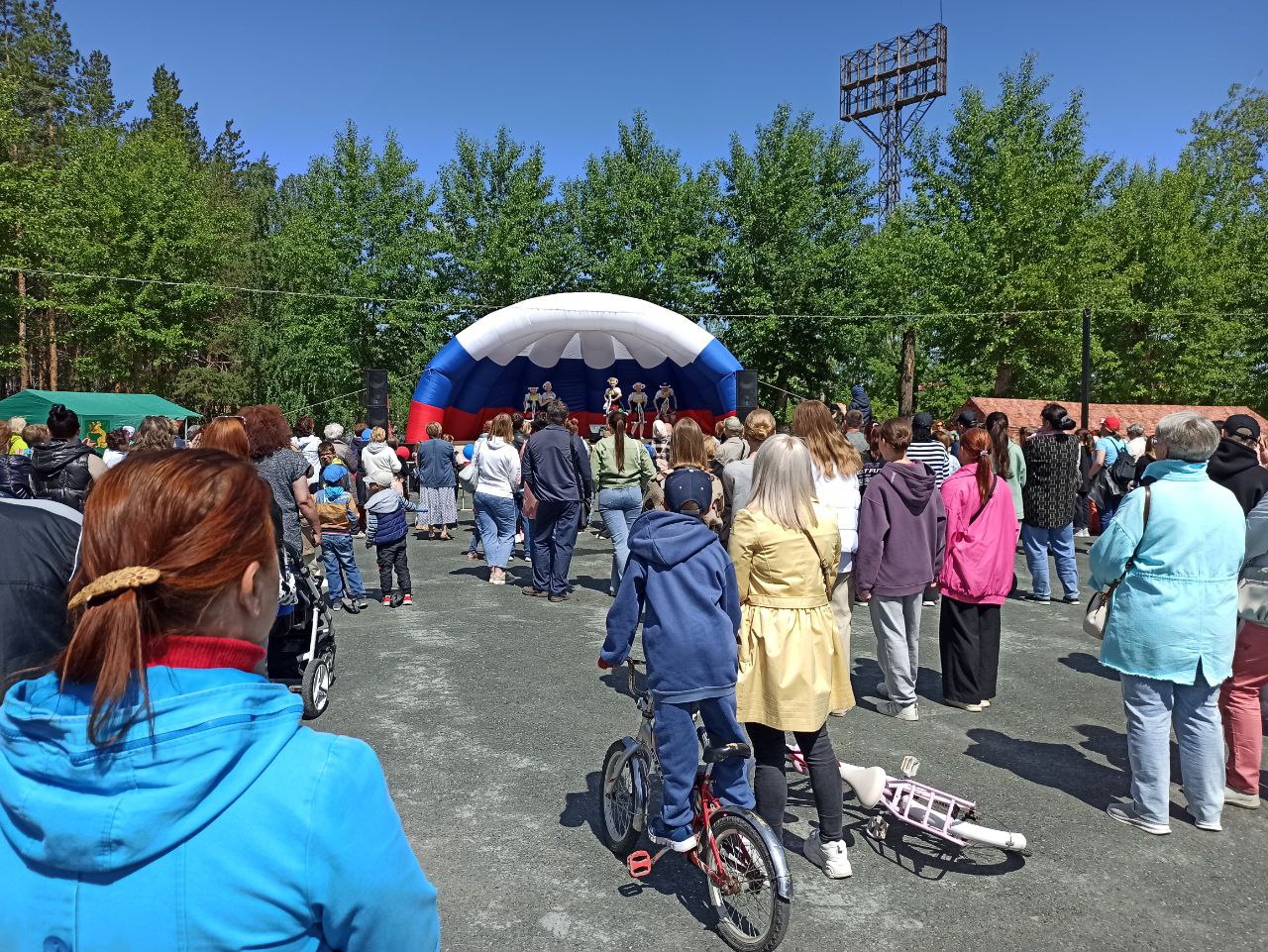 Дня России не было? Как в официальных пабликах Первоуральска освещали главный государственный праздник Дня России не было? Как в официальных пабликах Первоуральска освещали главный государственный праздник