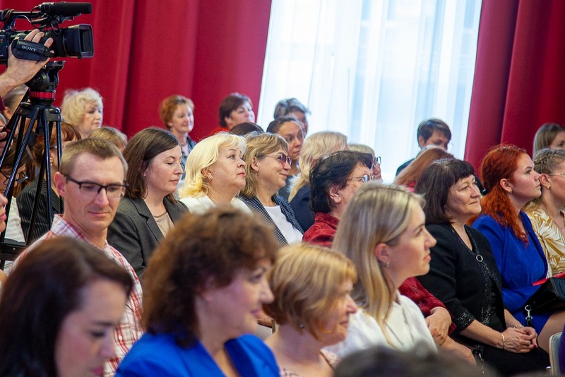 Первоуральск подводит итоги учебного года: августовское совещание работников образования | Первоуральские педагоги подводят итоги года