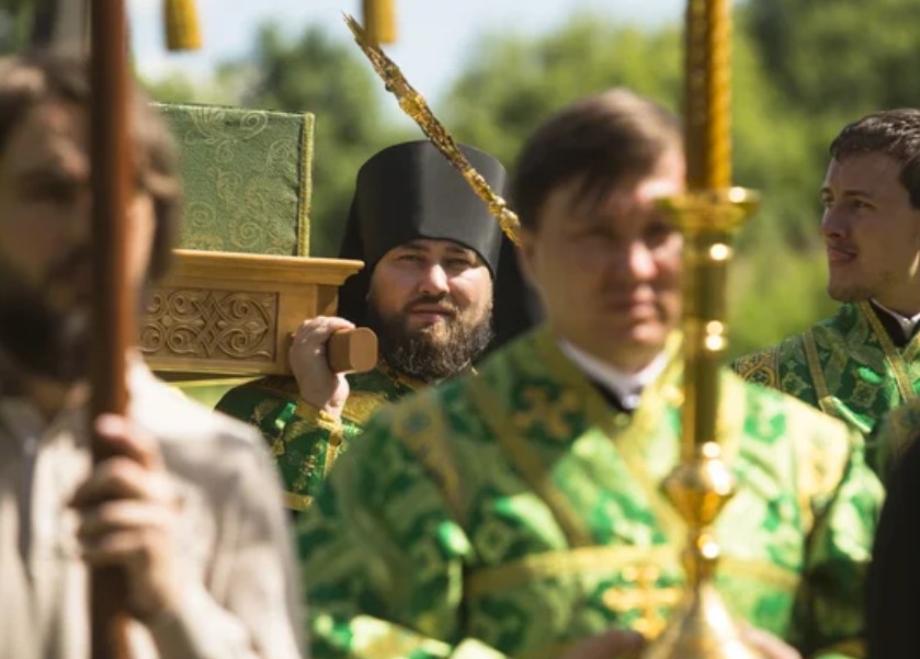 На Пасху 20 апреля в Первоуральске пройдет Крестный Ход: движения транспорта временно ограничат | В Первоуральске ограничат движение транспорта из-за Крестного Хода на Пасху  