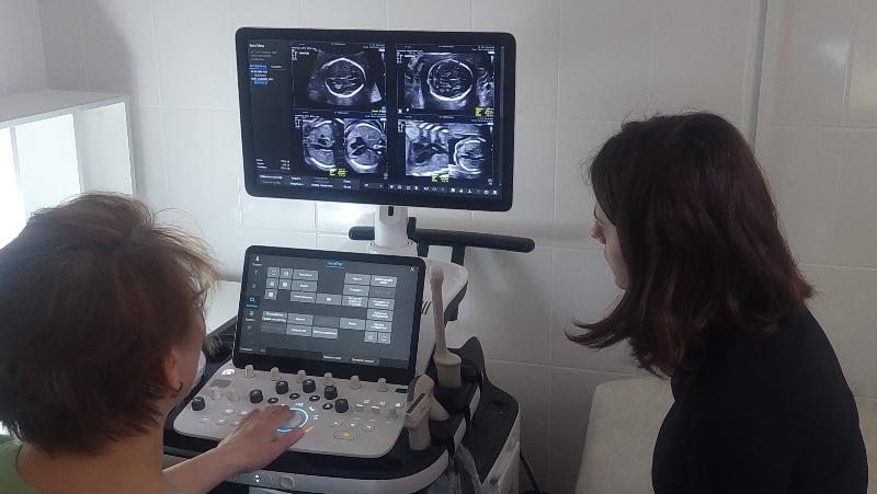 В Первоуральске появился УЗИ-аппарат экспертного класса для выявления пороков развития плода   | В Первоуральской городской больнице появился высокоточный УЗИ-аппарат