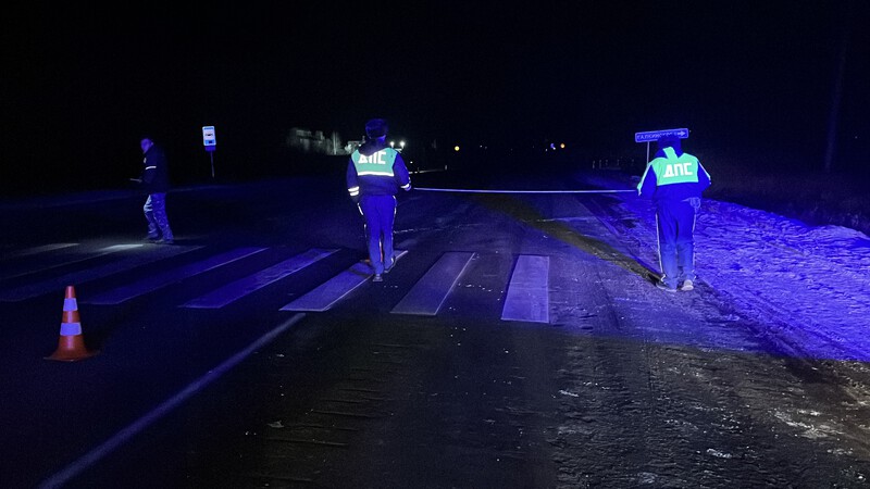 В Камышловском районе женщина сбила подростка на пешеходном переходе | На Урале женщина за рулем не заметила пешехода и устроила ДТП