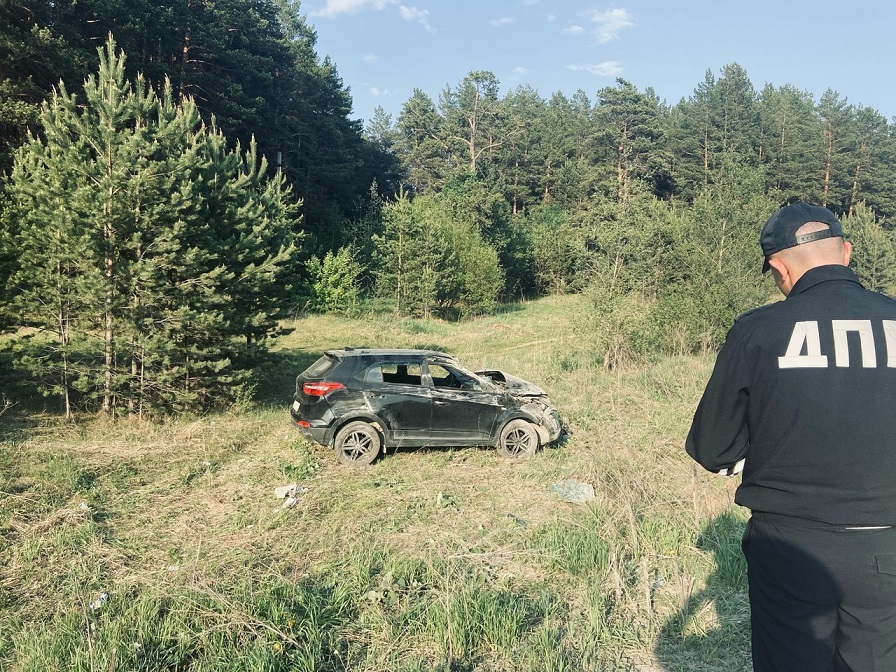 Возле Билимбая автомобиль вынесло с дороги