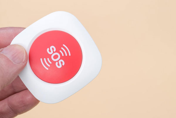 Спасатели нашли пенсионерку, потерявшуюся в лесу под Первоуральском | Застрявшую в болоте женщину спасли на Урале