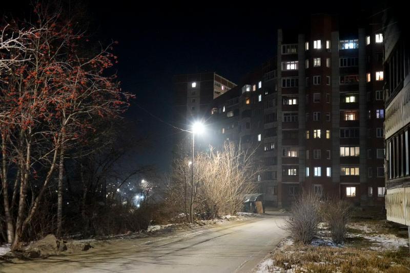 В Первоуральске провели ремонт сети освещения на нескольких улицах | На 13 участках Первоуральска завершили ремонт системы освещения В Первоуральске провели ремонт сети освещения на нескольких улицах | На 13 участках Первоуральска завершили ремонт системы освещения