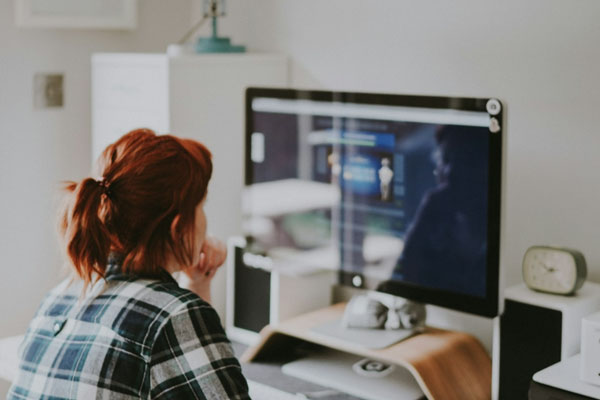 Канадские ученые: перемотка видео не помогает избавиться от скуки | Чрезмерное использование соцсетей вызывает скуку Канадские ученые: перемотка видео не помогает избавиться от скуки | Чрезмерное использование соцсетей вызывает скуку