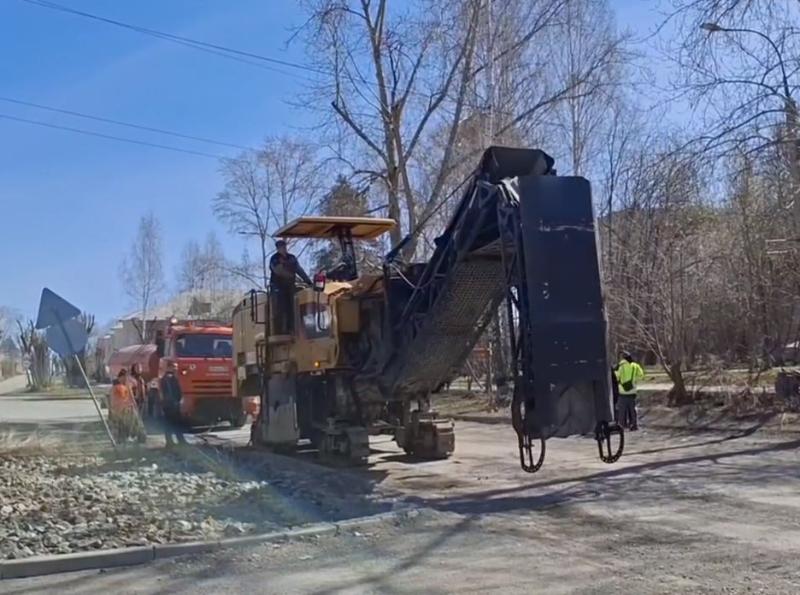 Ремонт дороги на улице Гагарина в Первоуральске стартовал раньше срока   | В Первоуральске стартовал ремонт дороги на улице Гагарина