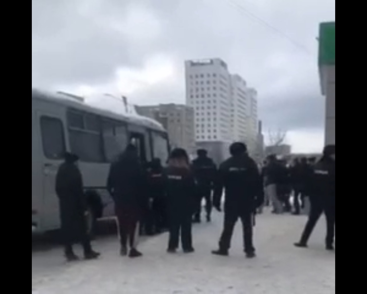 В Первоуральске полиция задержала группу подростков