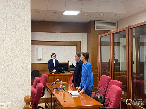 Присяжные оправдали супругов, обвиняемых в сожжении своего родственника и его друга в Первоуральске Присяжные оправдали супругов, обвиняемых в сожжении своего родственника и его друга в Первоуральске