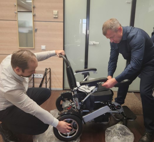 Сыну погибшего в Беслане Героя России помогли в фонде екатеринбургского депутата | В Екатеринбурге начал работу благотворительный фонд помощи ветеранам КТО