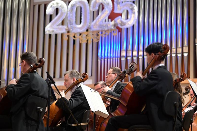 Свердловские благотворители собрали 40 миллионов рублей для Уральского оркестра | Для Уральского академического филармонического оркестра собрали 40 миллионов рублей от благотворителей