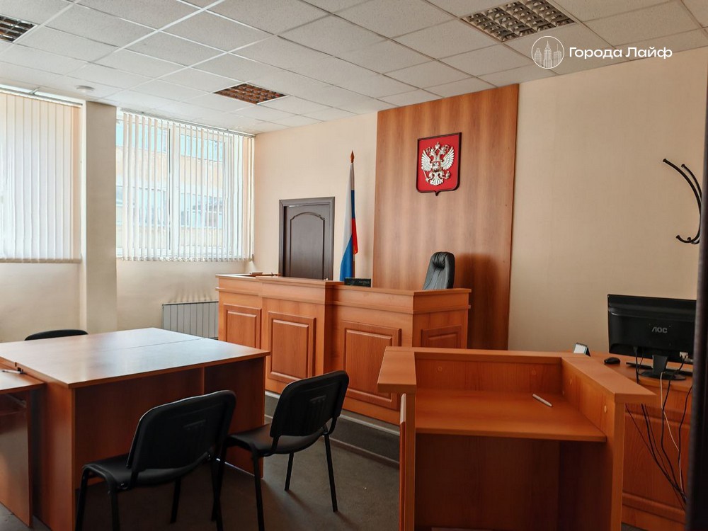 В Первоуральске подростка-воришку отправили в спецучреждение по инициативе главы ОМВД | Начальник полиции Первоуральска лично добился помещения подростка в ЦВСНП