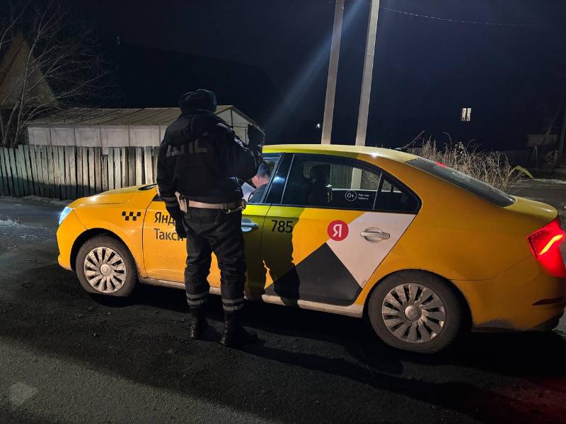 В Первоуральске устроят «охоту» на нелегальных таксистов: в городе пройдет рейд ГАИ | Первоуральские сотрудники ГАИ всю неделю будут штрафовать нелегальных таксистов В Первоуральске устроят «охоту» на нелегальных таксистов: в городе пройдет рейд ГАИ | Первоуральские сотрудники ГАИ всю неделю будут штрафовать нелегальных таксистов