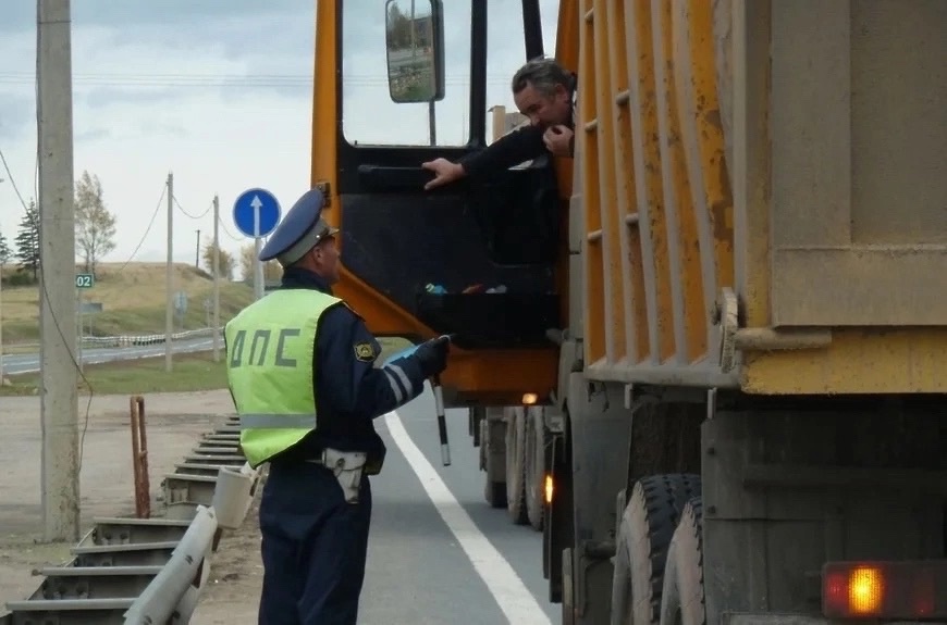 В Первоуральске подвели итоги дорожного профилактического мероприятия | В ГАИ Первоуральска рассказали о нарушениях водителей В Первоуральске подвели итоги дорожного профилактического мероприятия | В ГАИ Первоуральска рассказали о нарушениях водителей