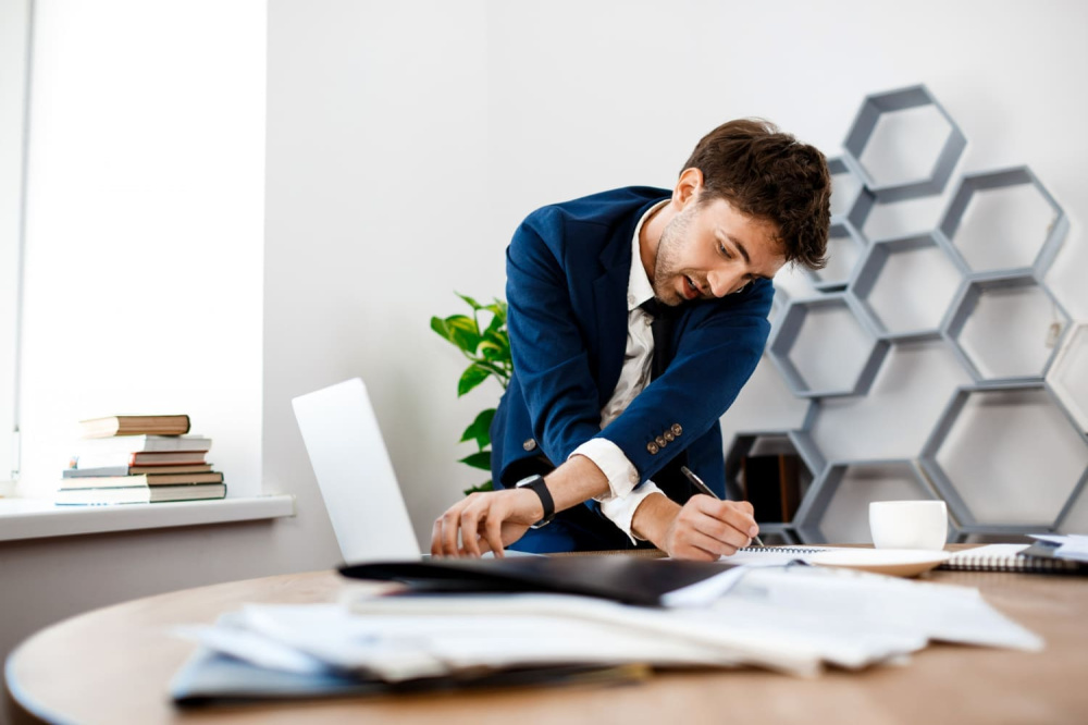 В России появились четыре сферы с зарплатами выше 200 тысяч рублей | РИА Новости: сотрудники воздушного и космического транспорта лидируют по доходам В России появились четыре сферы с зарплатами выше 200 тысяч рублей | РИА Новости: сотрудники воздушного и космического транспорта лидируют по доходам