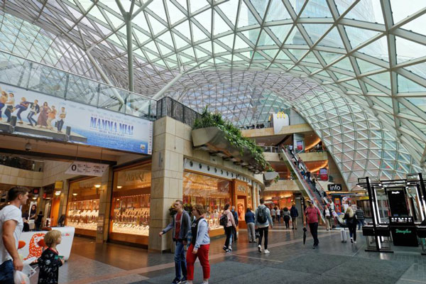 Жесткая политика Центробанка может привести к закрытию тысяч ТЦ | В России могут закрыться тысячи ТЦ Жесткая политика Центробанка может привести к закрытию тысяч ТЦ | В России могут закрыться тысячи ТЦ