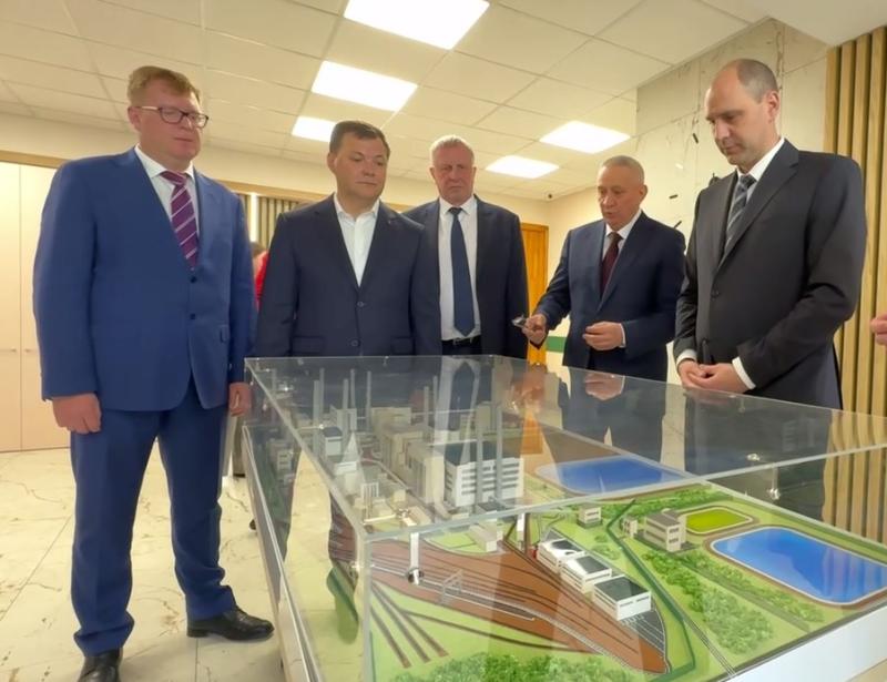 Денис Паслер запустил новое сушильное отделение на заводе «Хромпик» в Первоуральске   | Губернатор Свердловской области посетил Первоуральск с рабочим визитом 